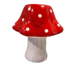 Mia The Merry Mushroom Planter Ceramic Mushroom Shape Plant Pot Streamline